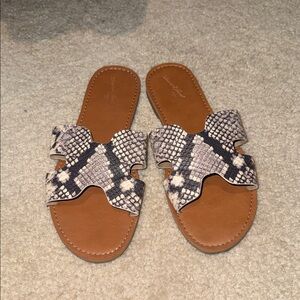 Women’s Sandals